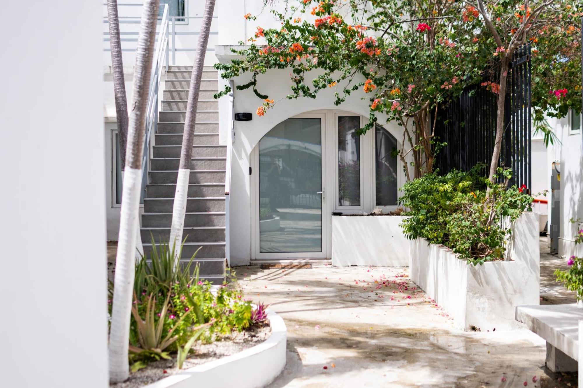 La Mona Loiza Apartment Complex By Stay With Bear San Juan Esterno foto